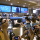 Image for article titled The Most Terrifying Fast Food Employee in Japan